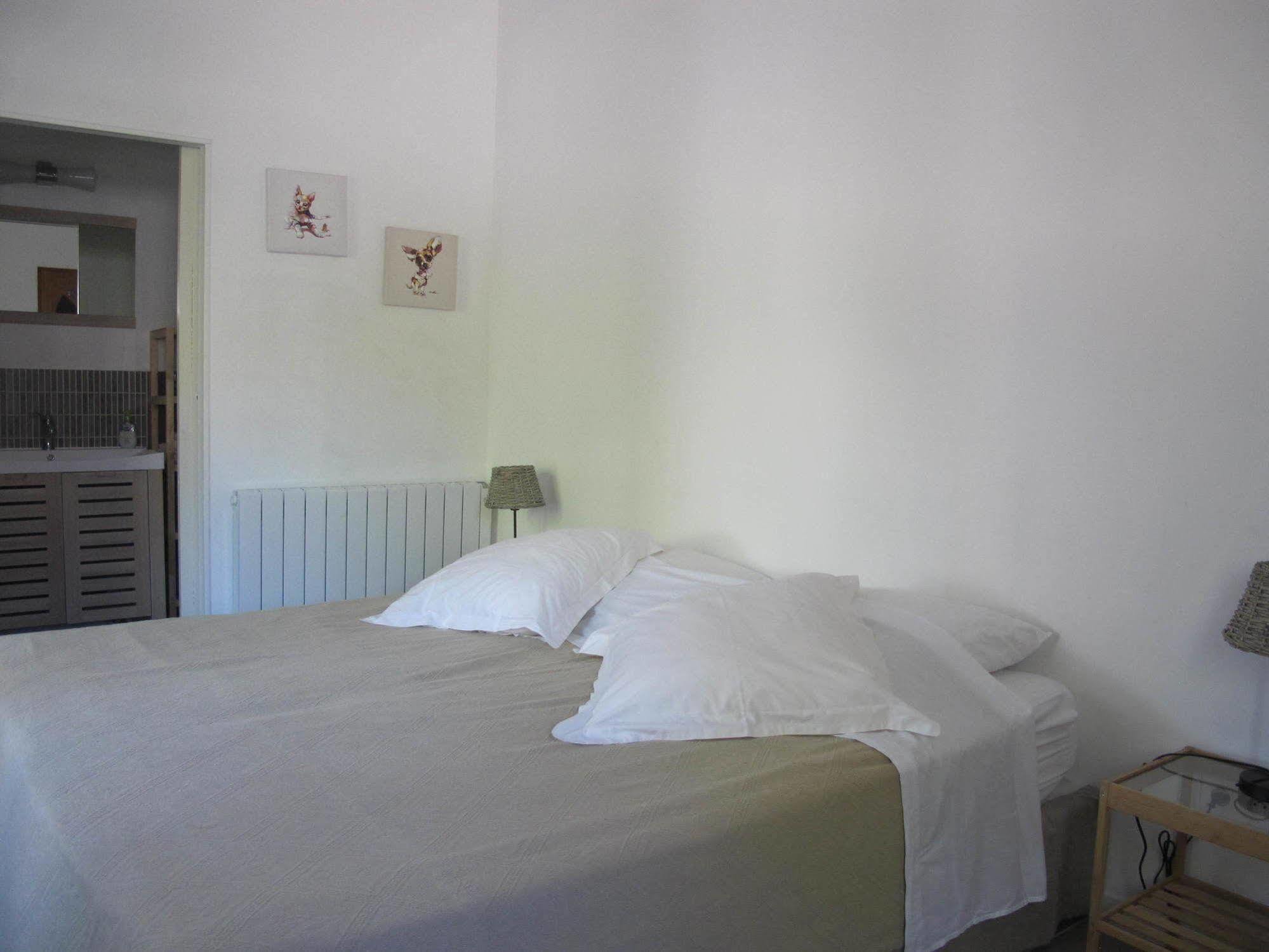 Lou Cardalines Bed & Breakfast Bédoin Екстериор снимка