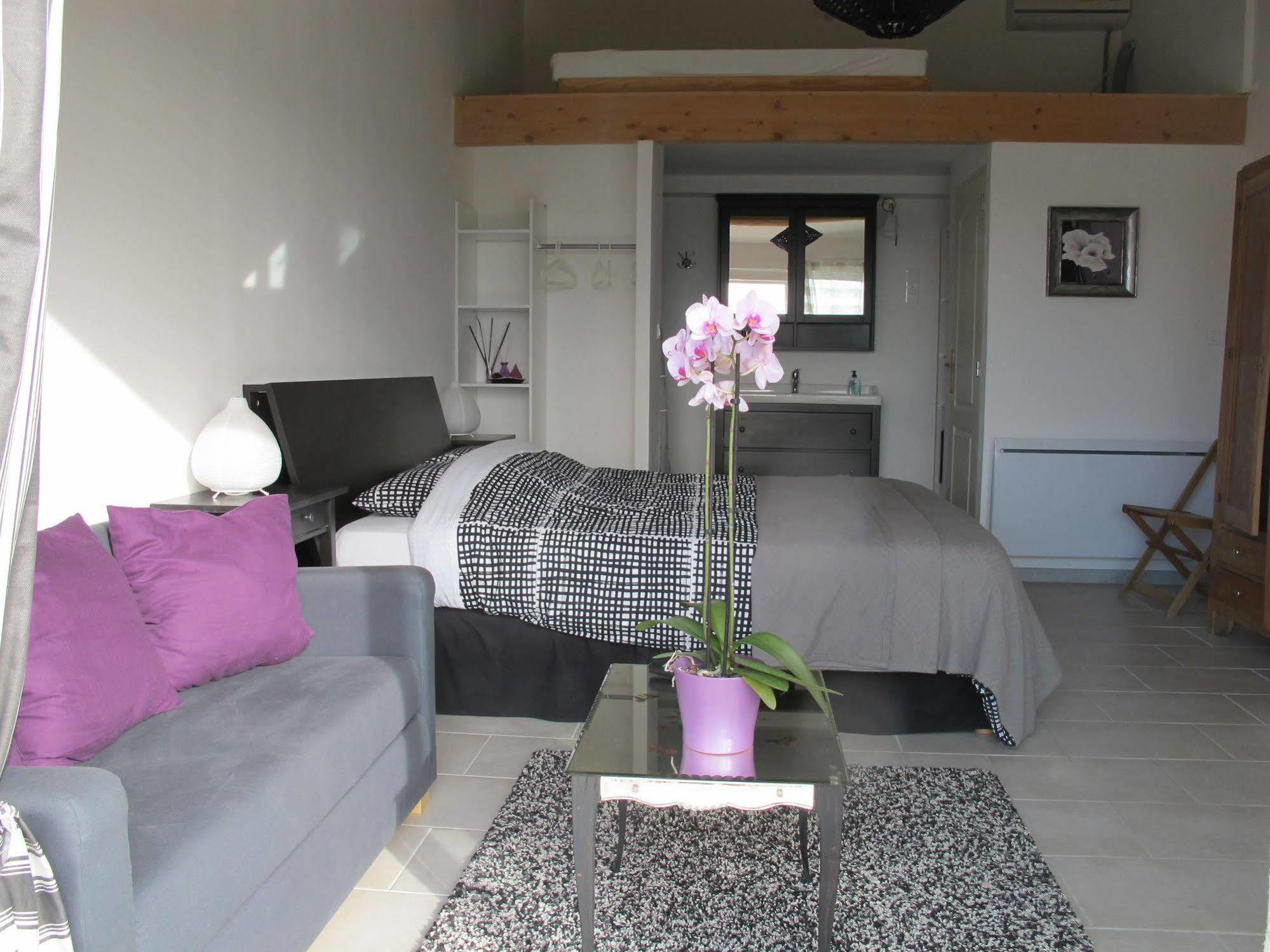 Lou Cardalines Bed & Breakfast Bédoin Екстериор снимка