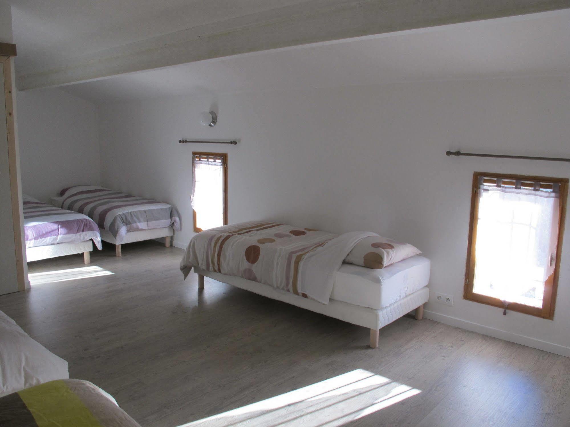Lou Cardalines Bed & Breakfast Bédoin Екстериор снимка